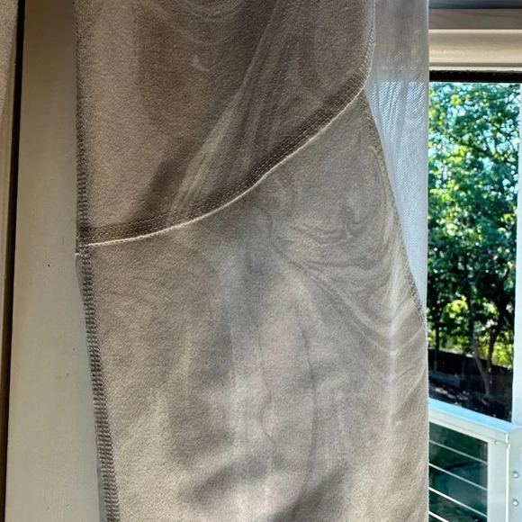 ABERCROMBIE & FITCH White & grey swirl pattern mesh inset crop leggings size XS - Picture 9 of 15